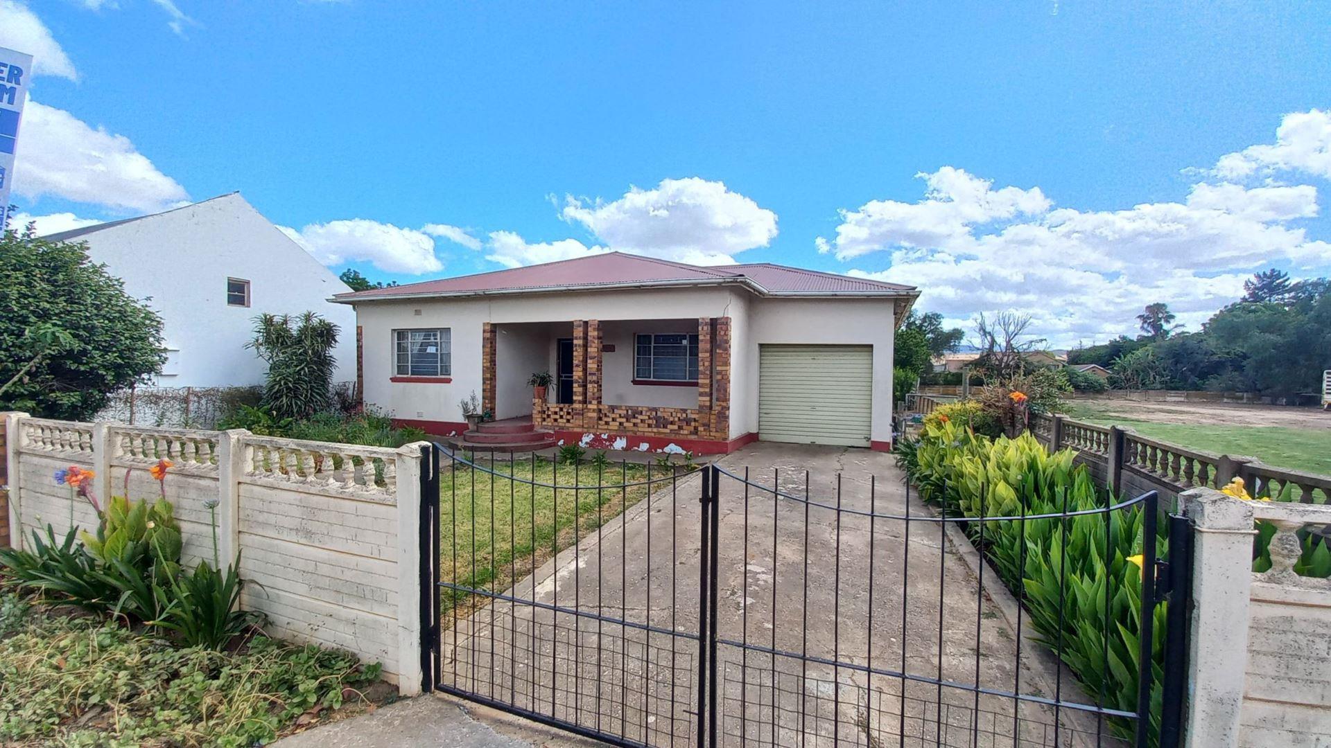 3 Bedroom House for sale in Heidelberg 27 Eksteen Street P24113715176