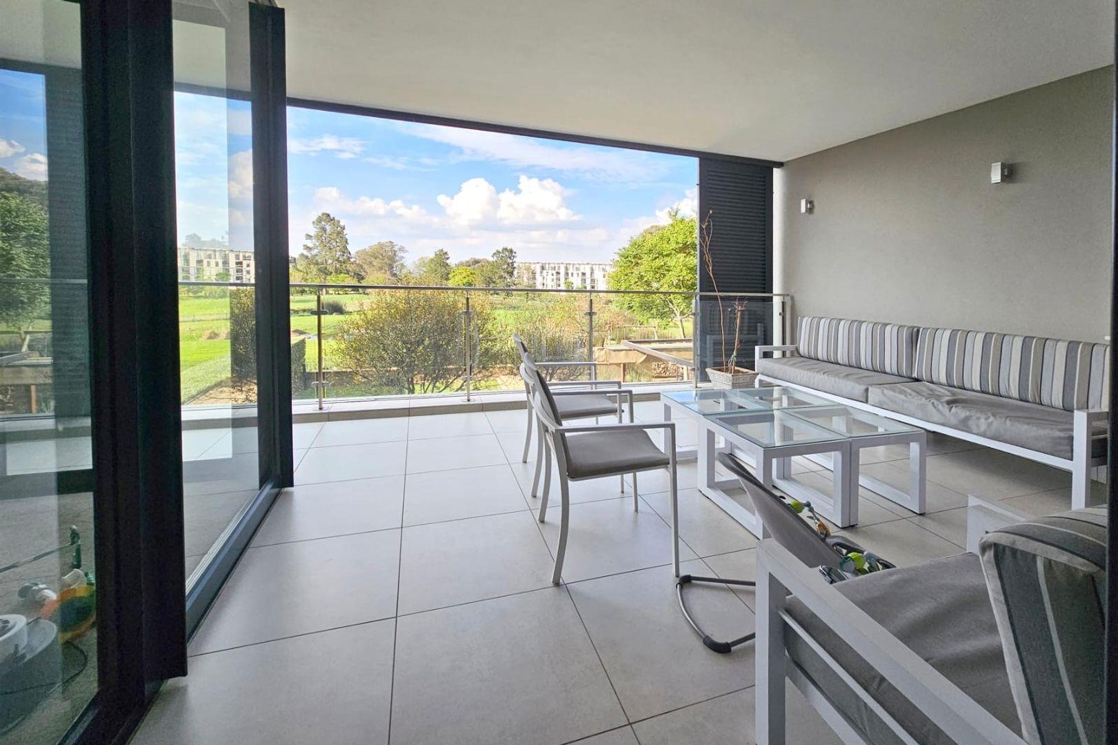 3 Bedroom Apartment / flat for sale in Houghton Estate P24113715329