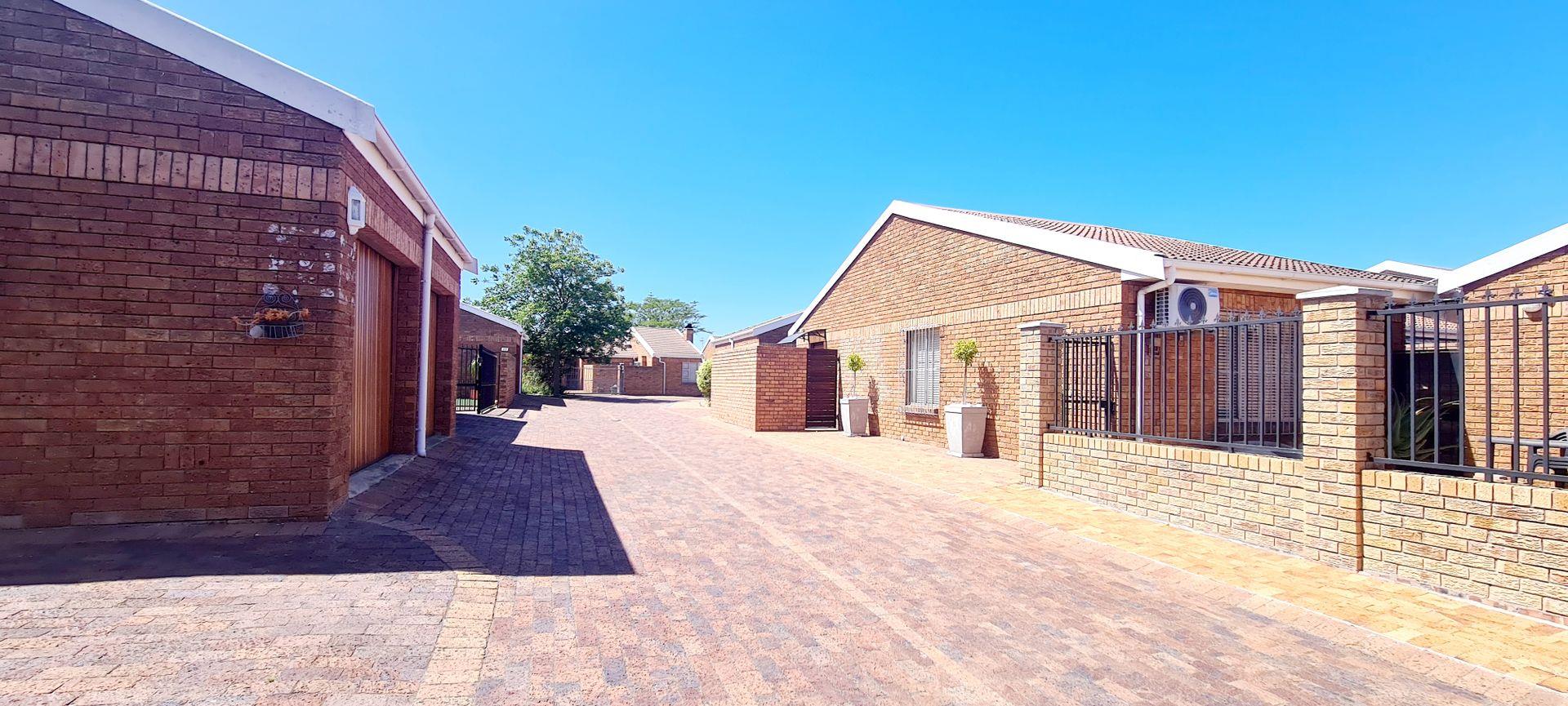 Welgelegen, Parow Property Houses for sale in Welgelegen, Parow