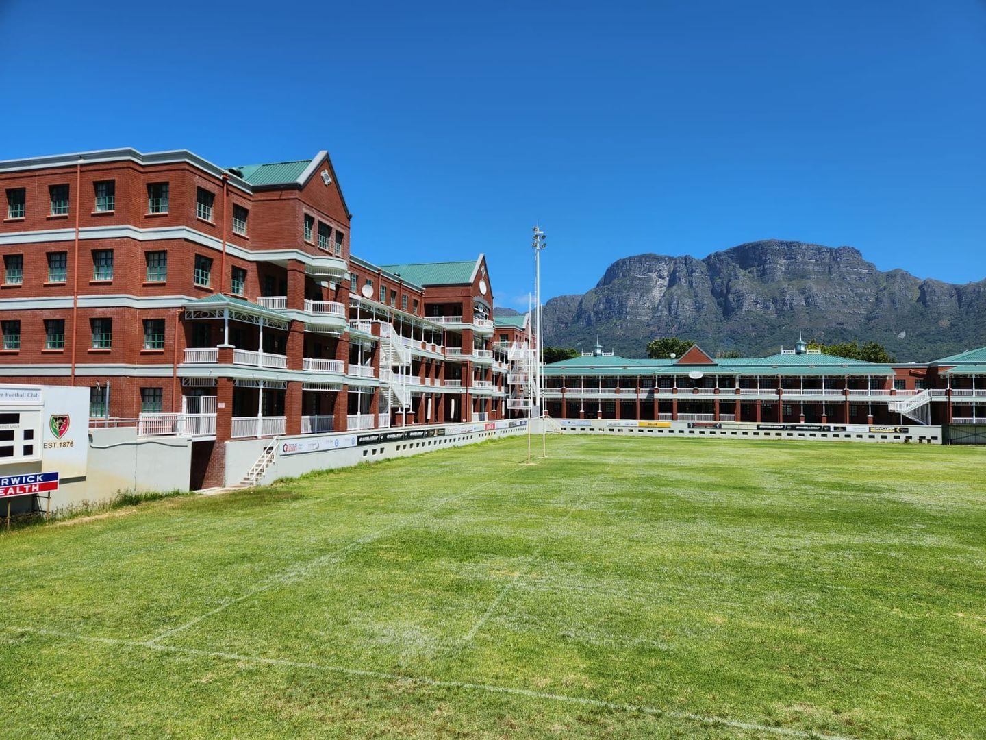 Commercial property to rent in Claremont 11 Imam Haron Road P24