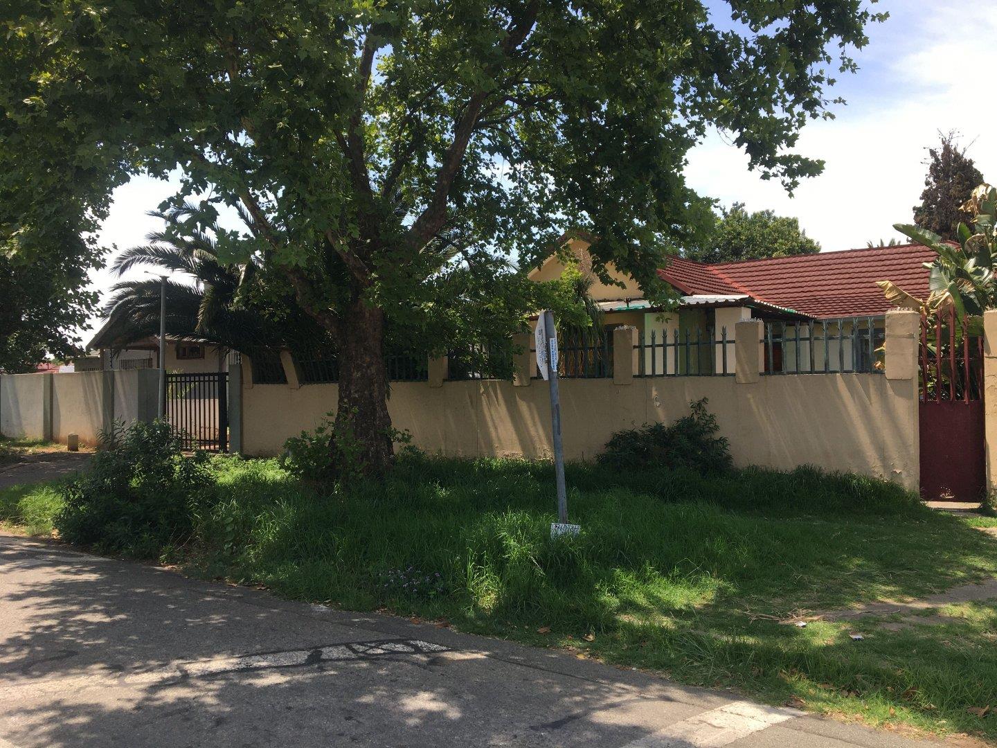 4 Bedroom House for sale in Boksburg Central 72 Claim Street P24
