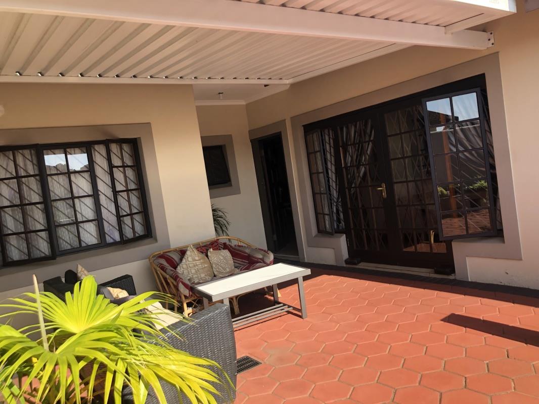 3 Bedroom Townhouse for sale in Durban North P24113716821