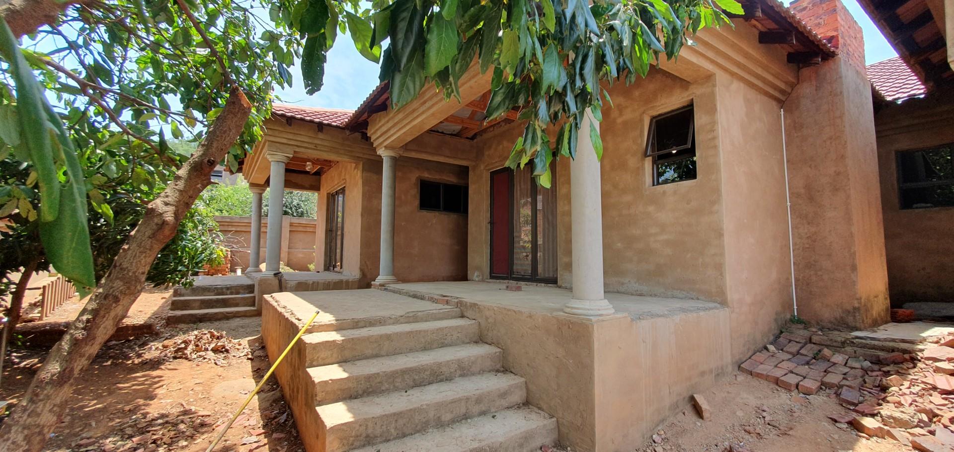 4 Bedroom House for sale in Danville P24113717534