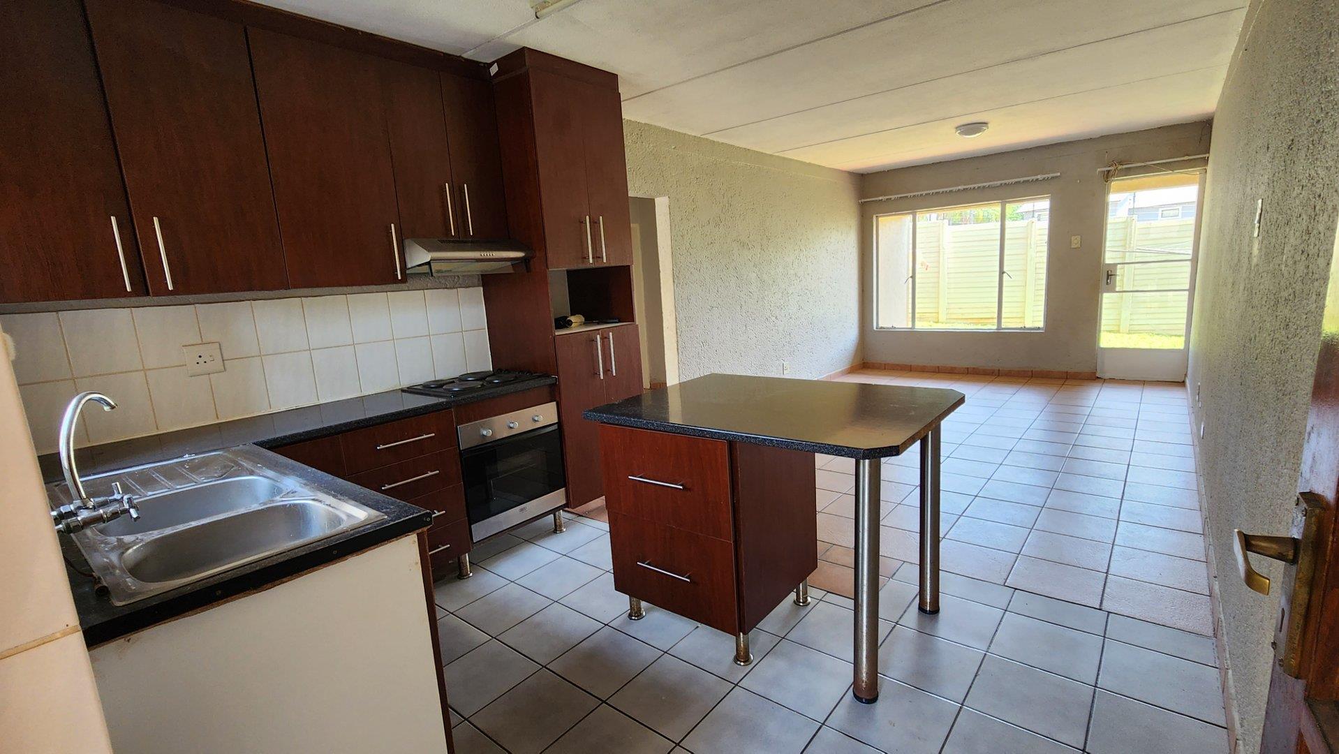 2 Bedroom Apartment / flat for sale in Kingsview Ext 1 2 Ashdown