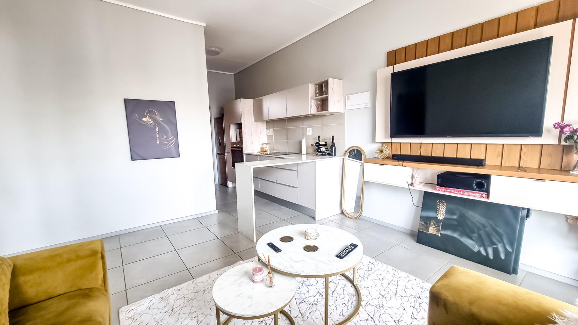 2 Bedroom Apartment / flat for sale in Amberfield P24113718347