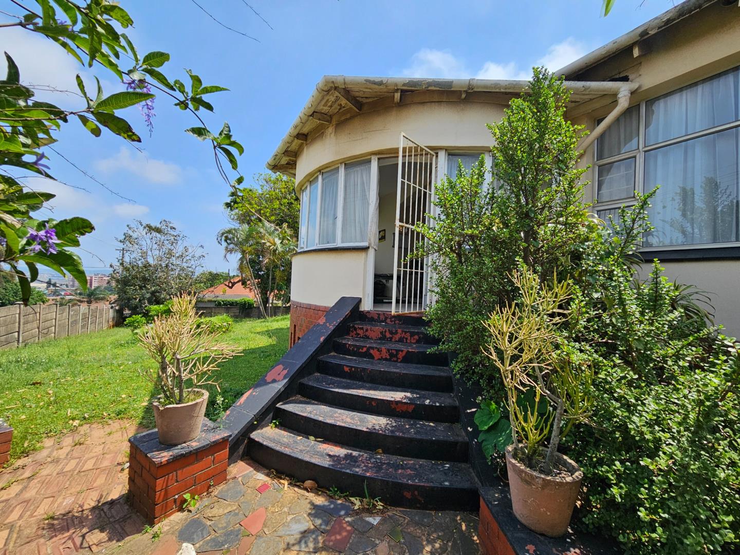 Montclair, Durban Property Property and houses for sale in Montclair