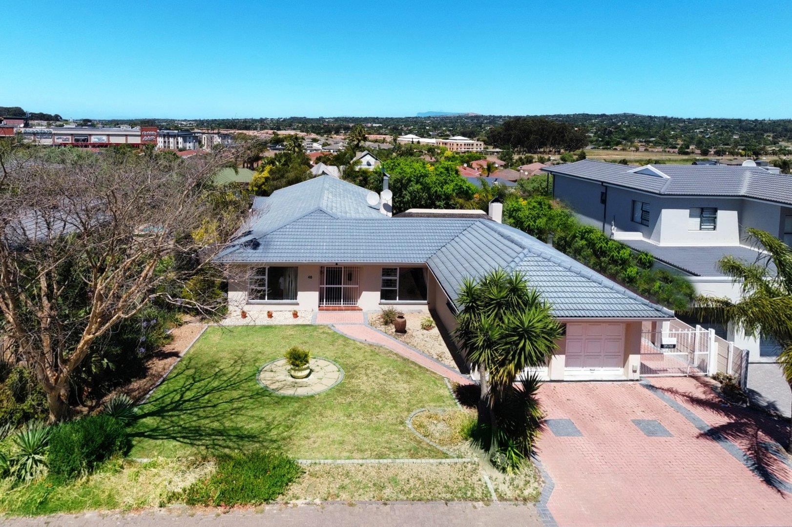 Sonstraal Heights Property Property and houses for sale in Sonstraal