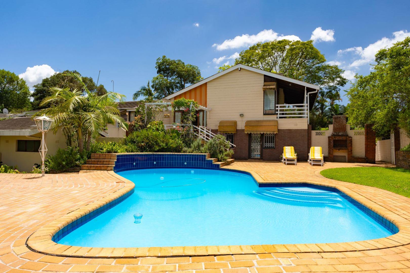 4 Bedroom House for sale in Rouken Glen P24113722876