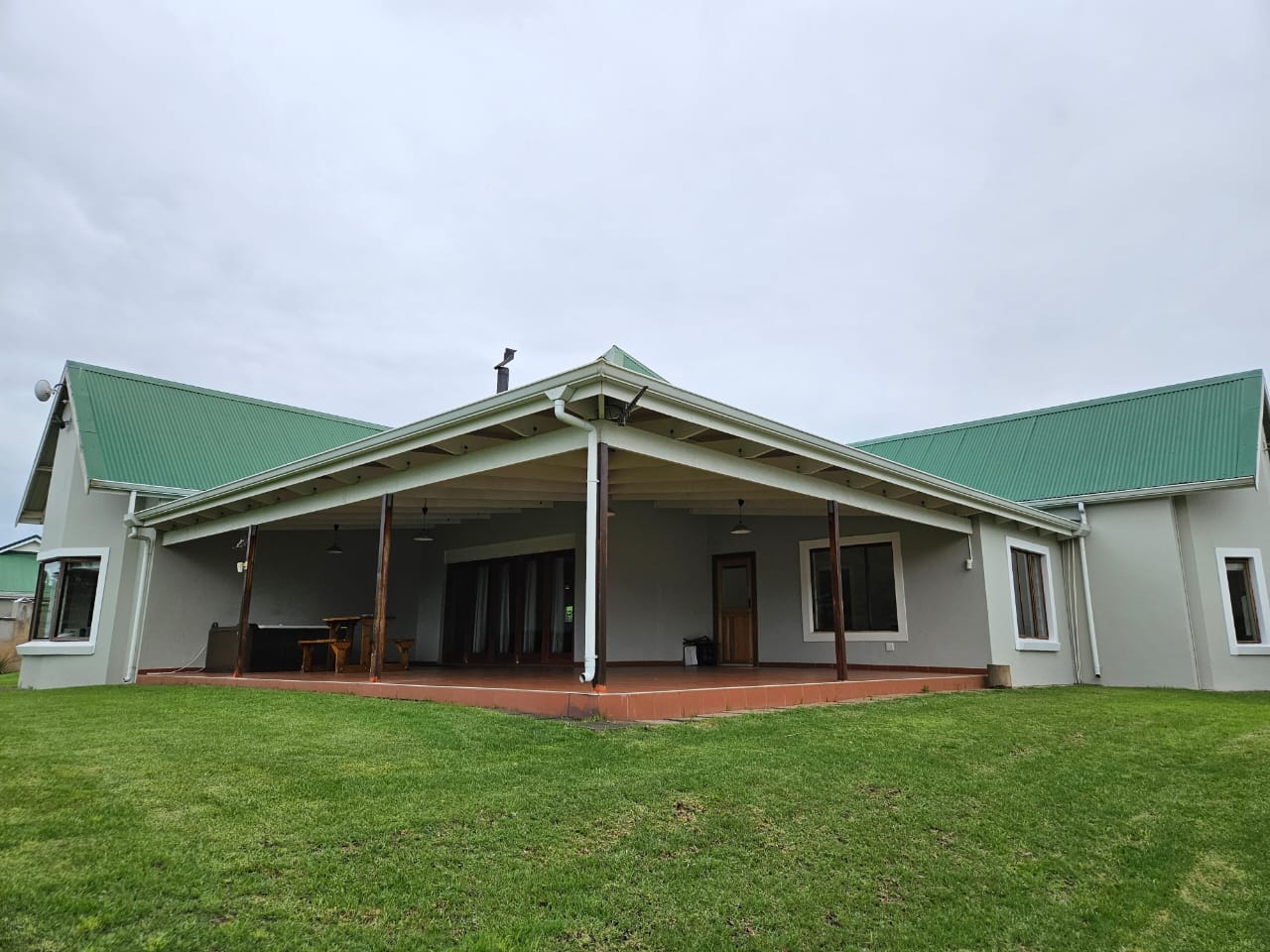 3 Bedroom House for sale in Merrivale Heights P24113723103