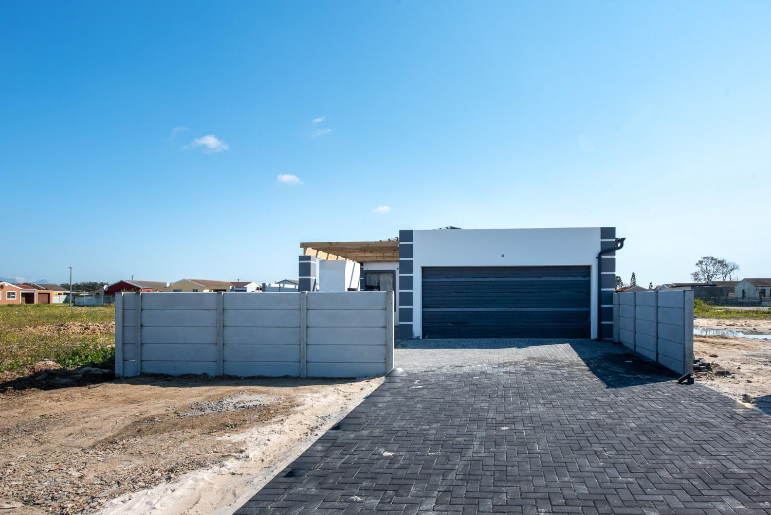 3 Bedroom House for sale in Houghton Place P24113723109