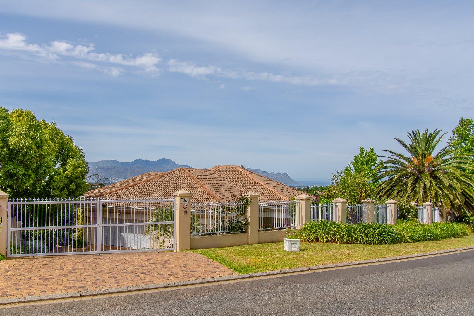 3 Bedroom House for sale in La Concorde P24113555608