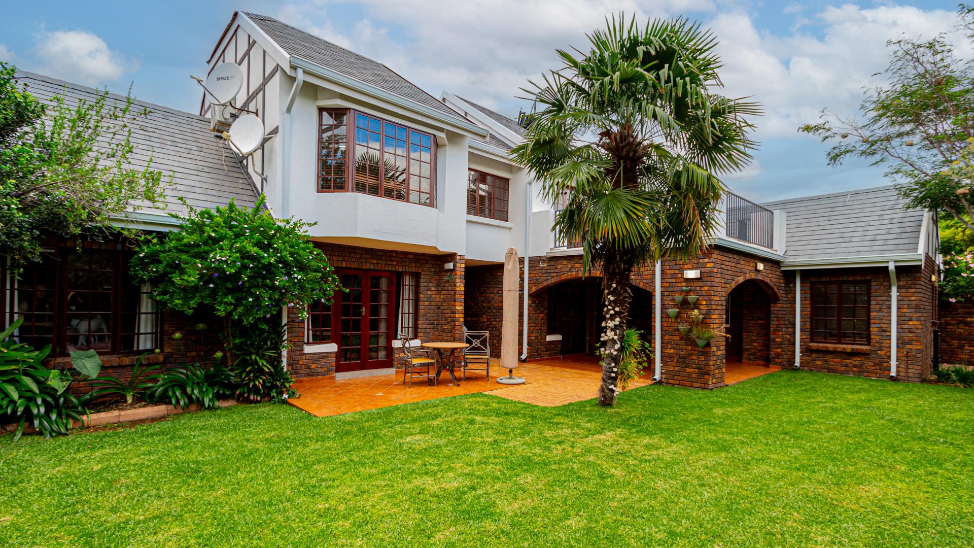 Lynnwood Glen Property Property and houses for sale in Lynnwood Glen