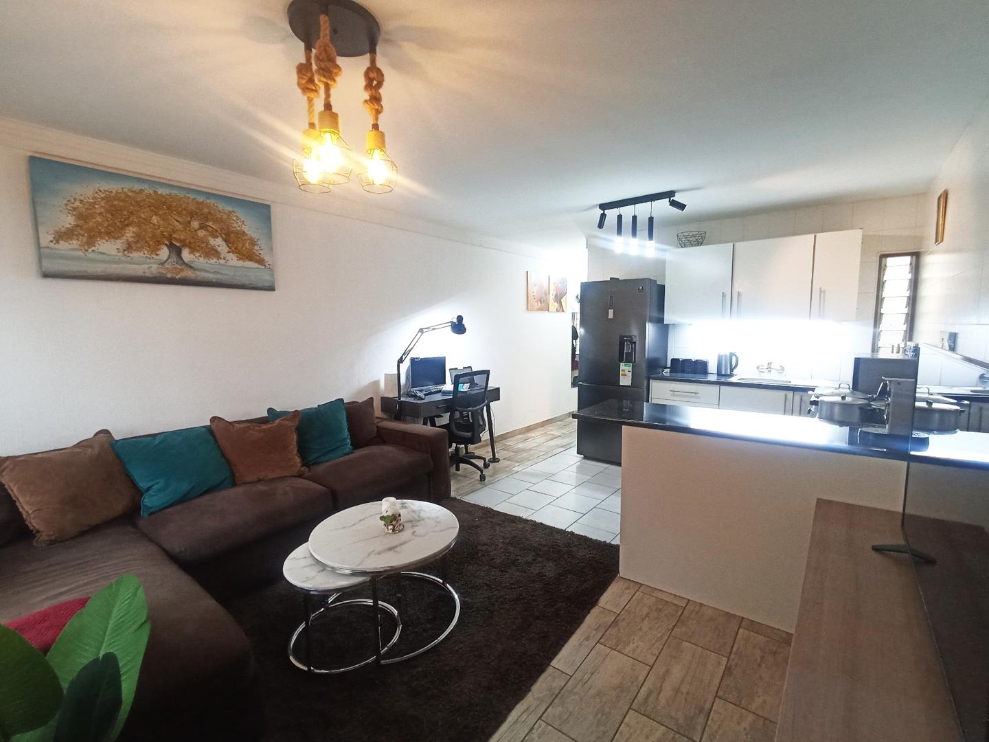 1 Bedroom Apartment / flat for sale in Kew 28, 80 1st Road P24113726403