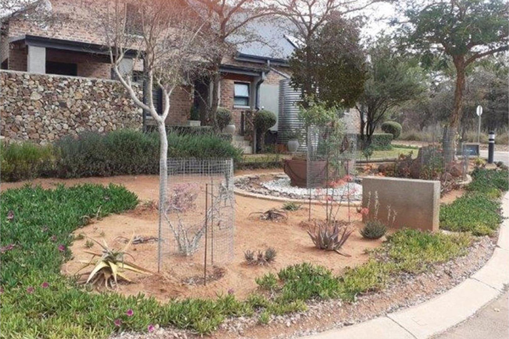 2 Bedroom House for sale in Negester KleinKariba P24113727851