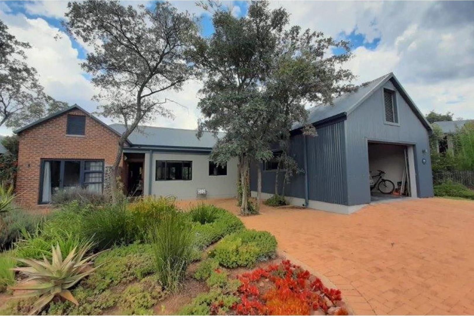 3 Bedroom House for sale in Negester KleinKariba P24113727854