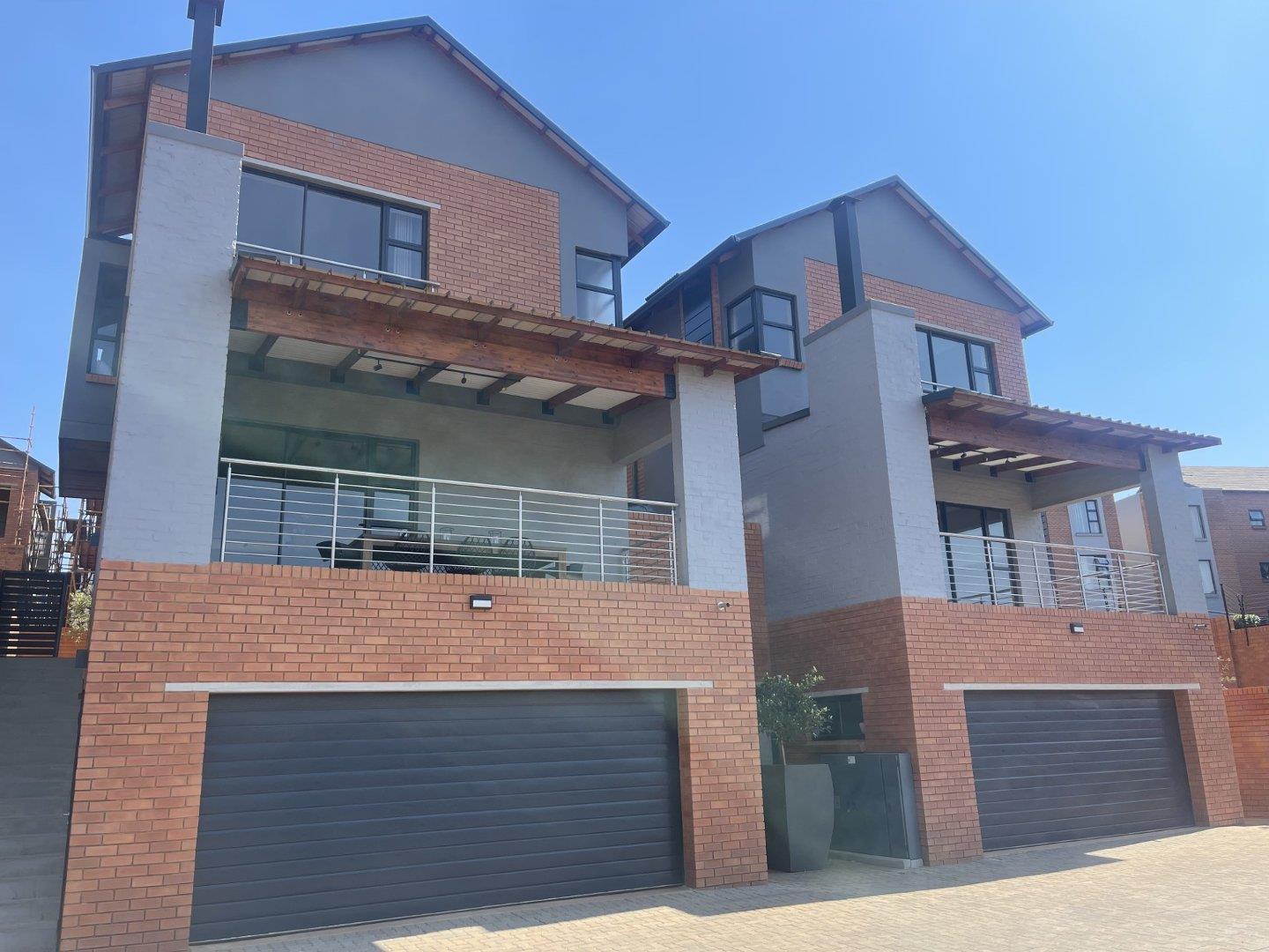 3 Bedroom Townhouse to rent in Faerie Glen P24113729291