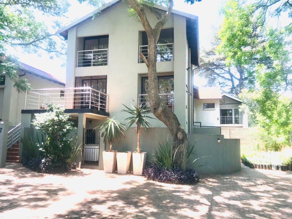 Commercial property to rent in Bramley P24113729639