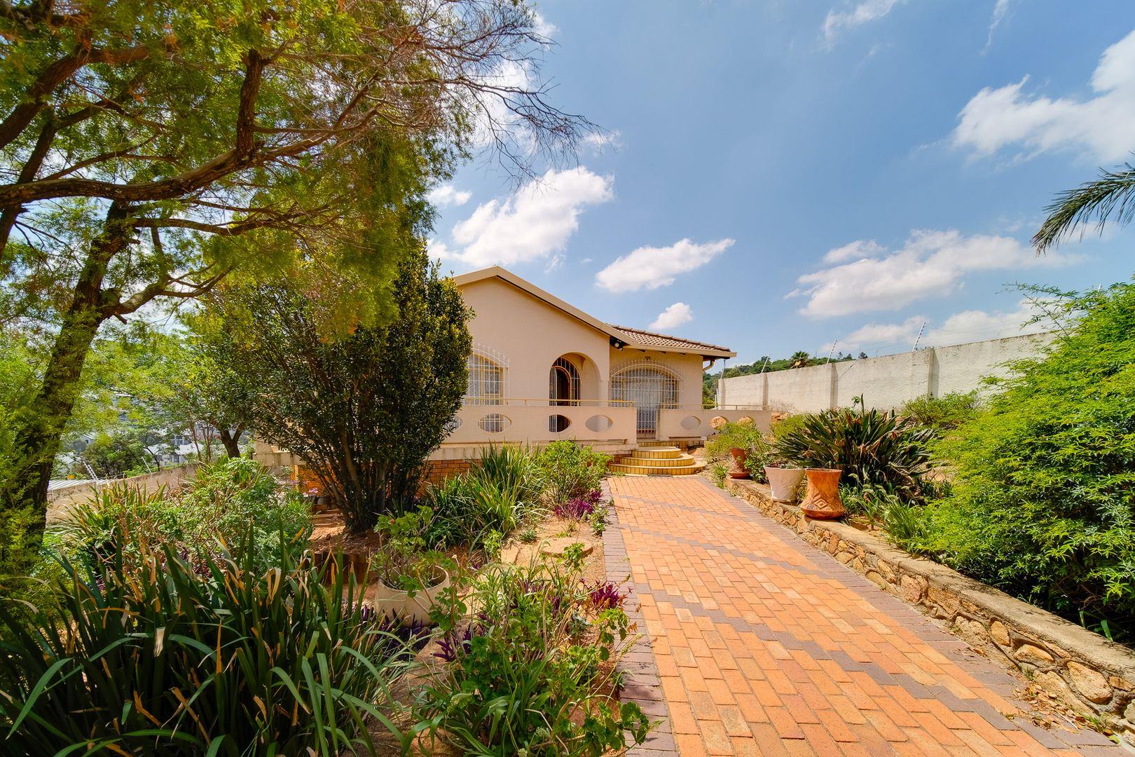 Oakdene, Johannesburg Property Property and houses for sale in