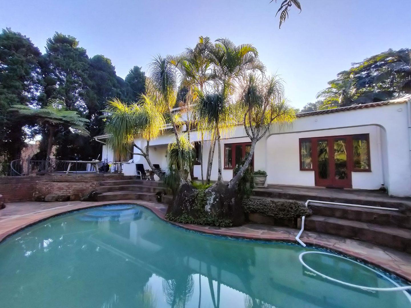 4 Bedroom House for sale in Chase Valley P24113731116