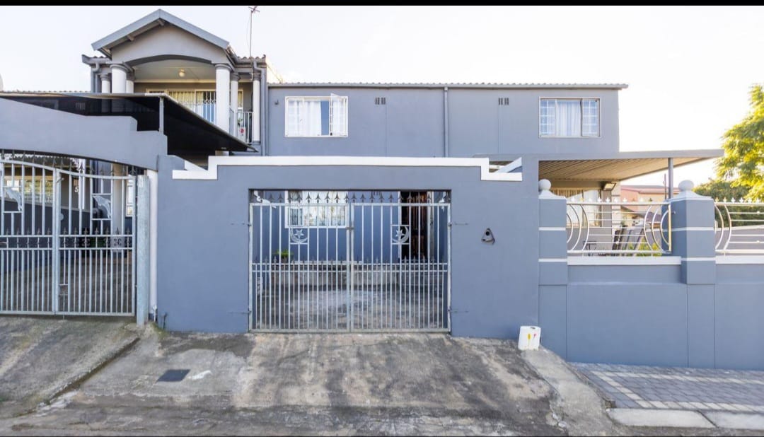 2 Bedroom House for sale in Whetstone P24113939504