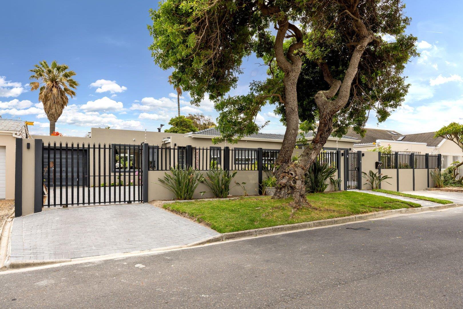 Bergvliet Property Property and houses for sale in Bergvliet