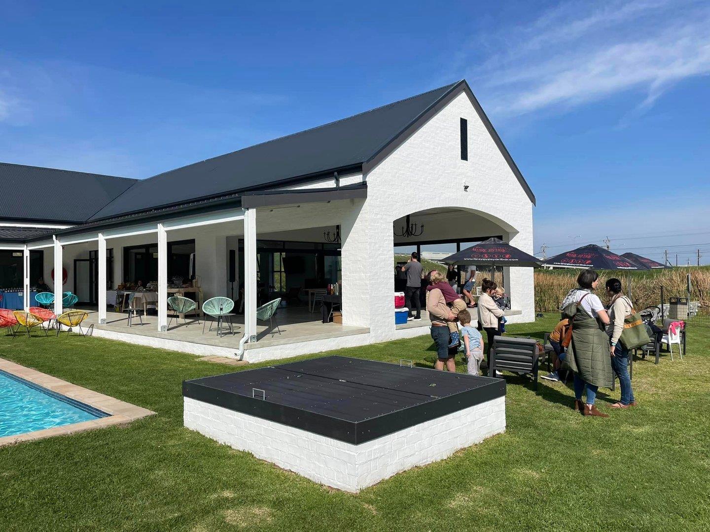 3 Bedroom House for sale in Aan de Wijnlanden P24113718079