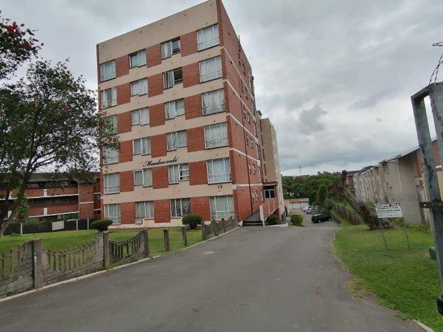 2 Bedroom Apartment / flat for sale in Ashley P24113733436