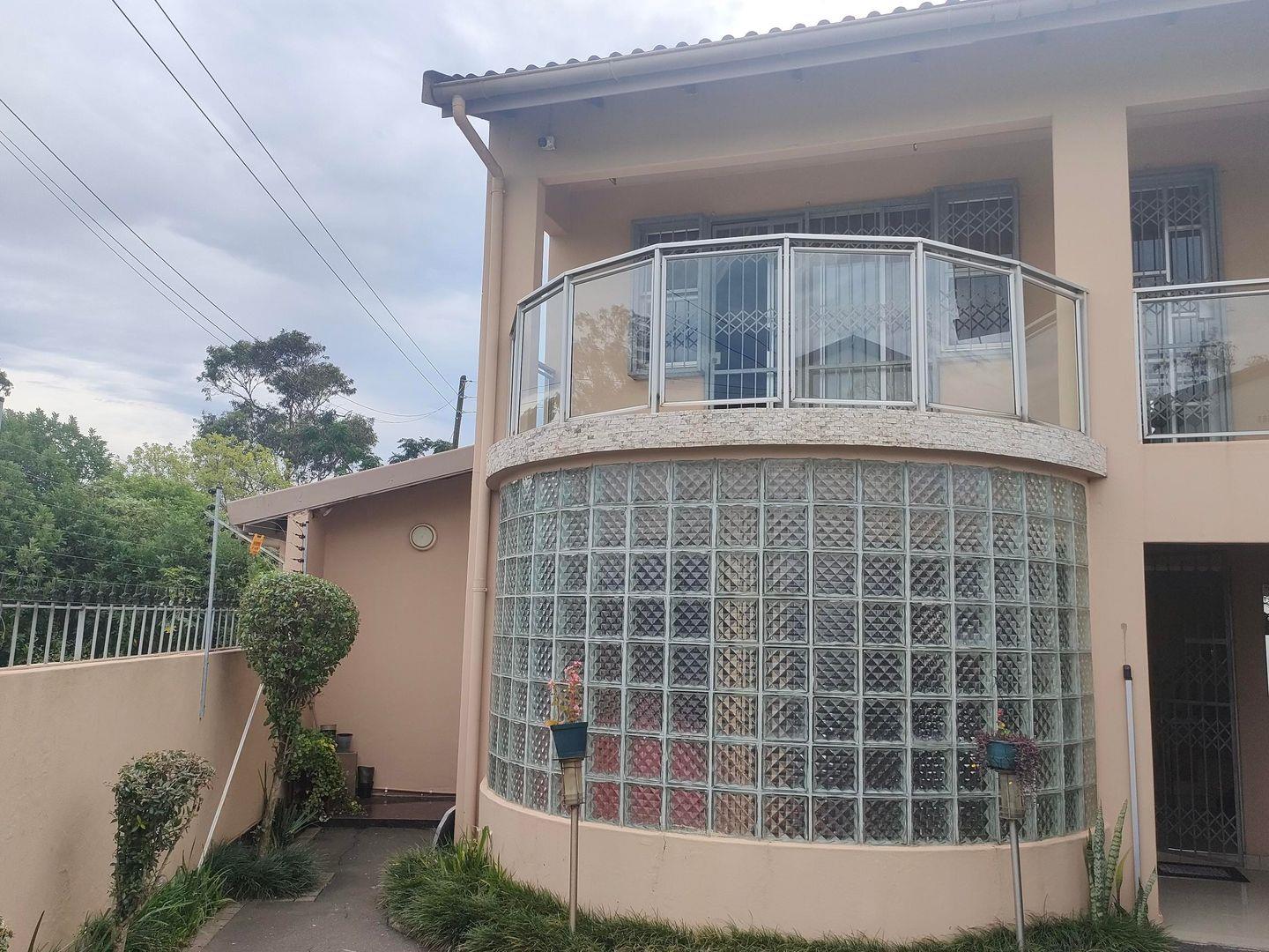 4 Bedroom House for sale in Woodview P24113733663