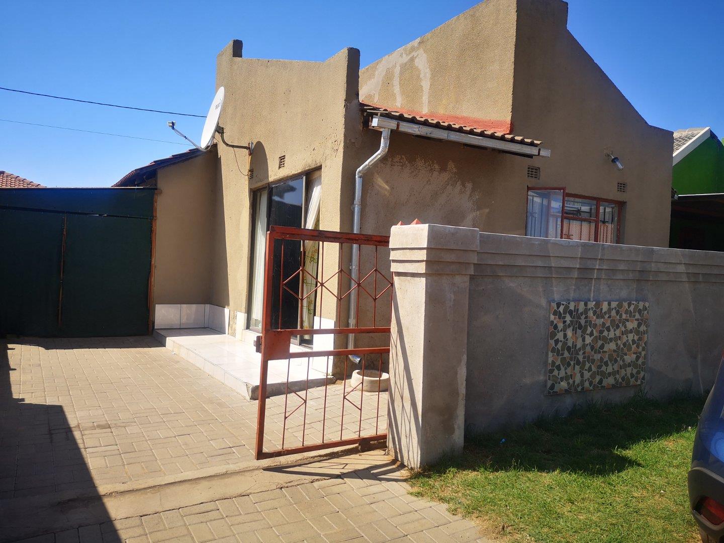 3 Bedroom House for sale in Kwaguqa P24113735468