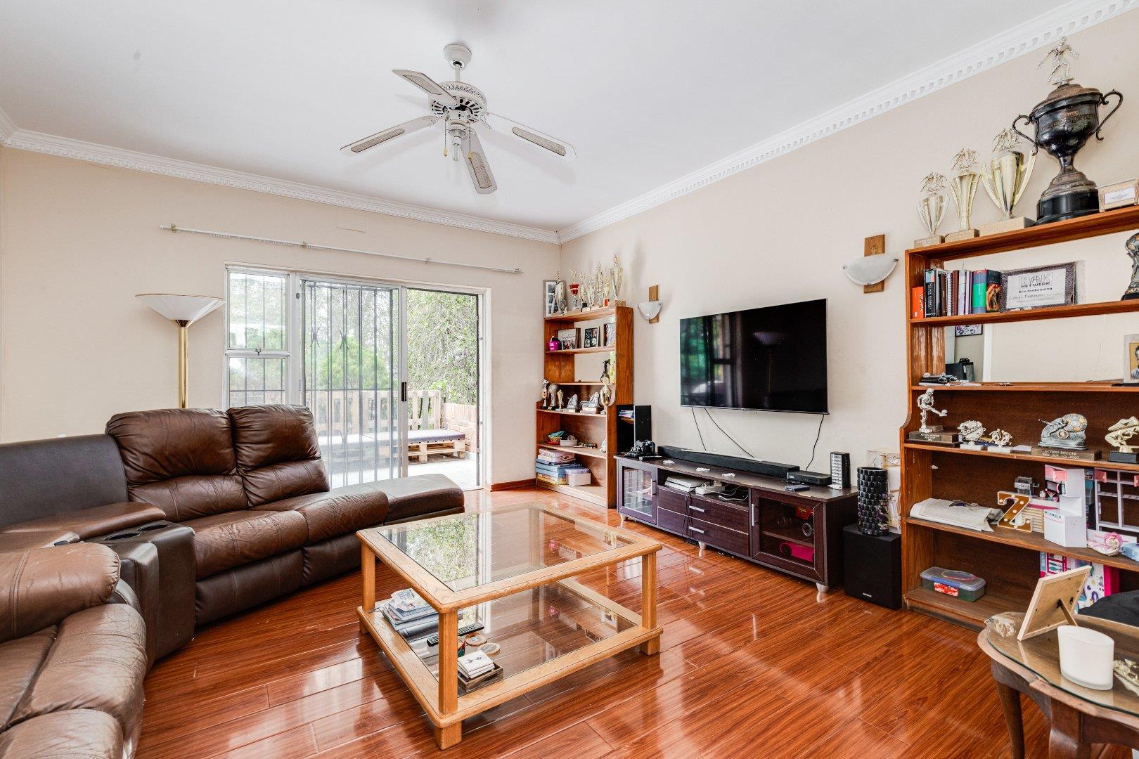 3 Bedroom House for sale in Orange Grove P24113736070