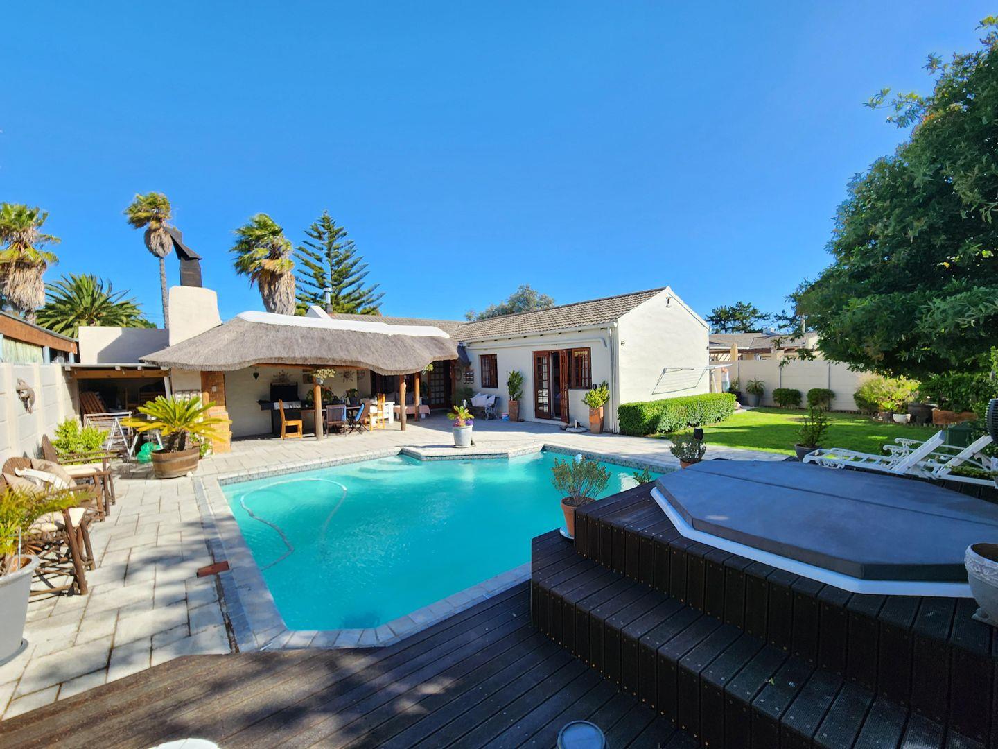 Edgemead Property Property and houses for sale in Edgemead