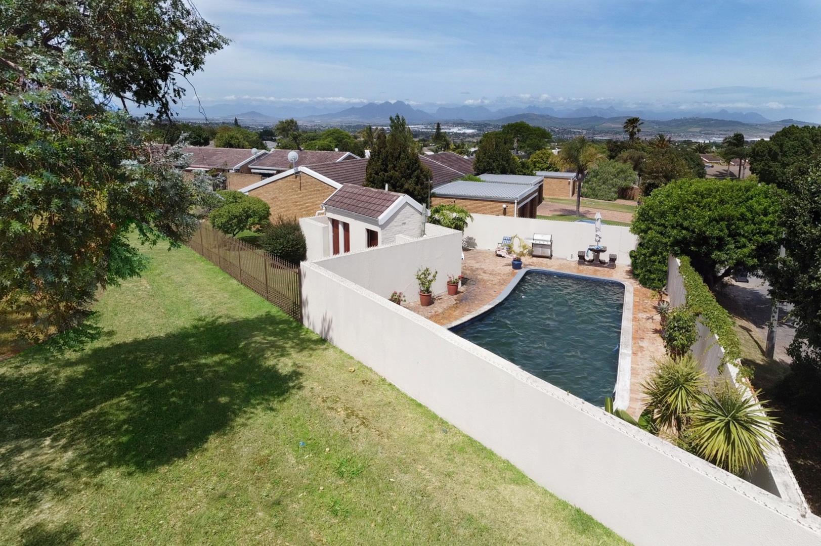 Eversdal, Durbanville Property Townhouses for sale in Eversdal