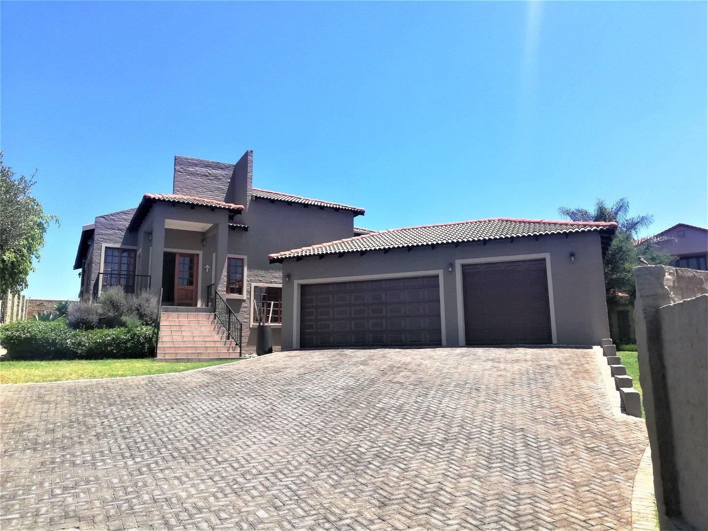 3 Bedroom House for sale in Chancliff Ridge 176 Robin Street 11 La