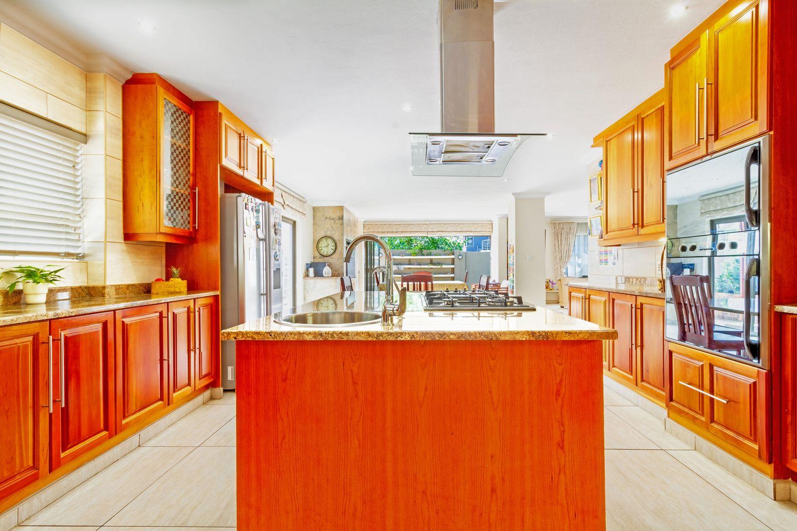 Willowbrook Property Houses for sale in Willowbrook