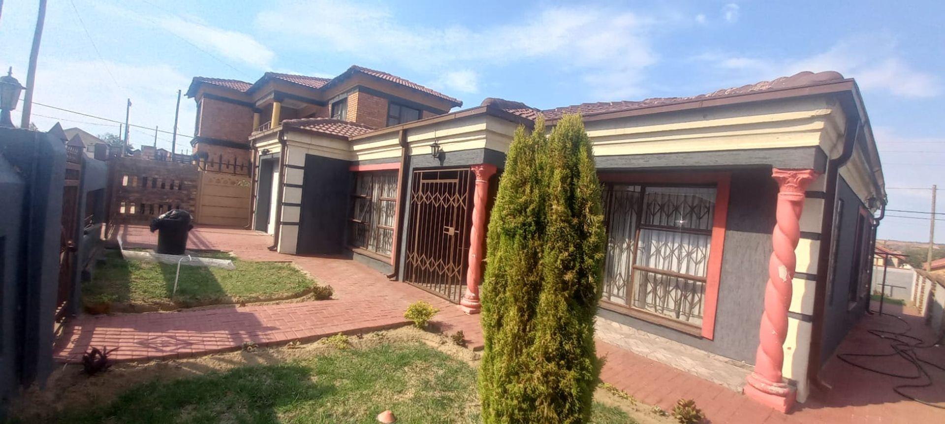 4 Bedroom House for sale in Kwaguqa Ext 4 P24113740294