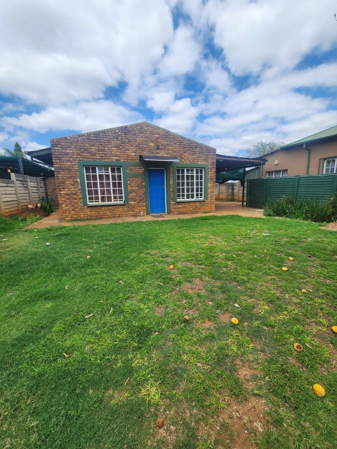 Parktown Estate Property Apartments / flats to rent in Parktown Estate