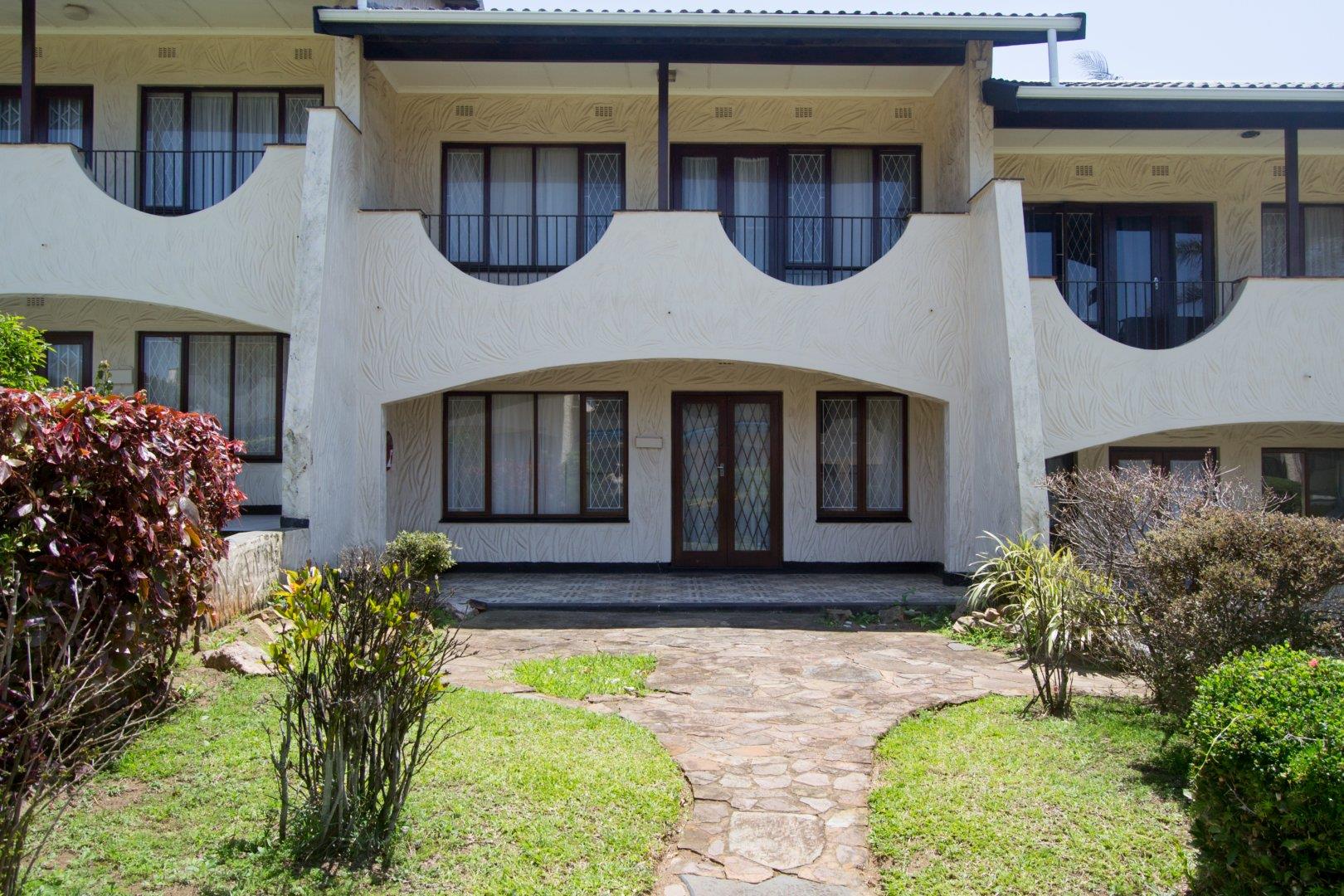 2 Bedroom Townhouse for sale in Scottburgh Central P24113741085