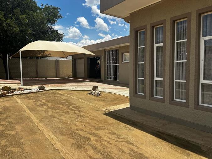 4 Bedroom House for Sale in Olympia