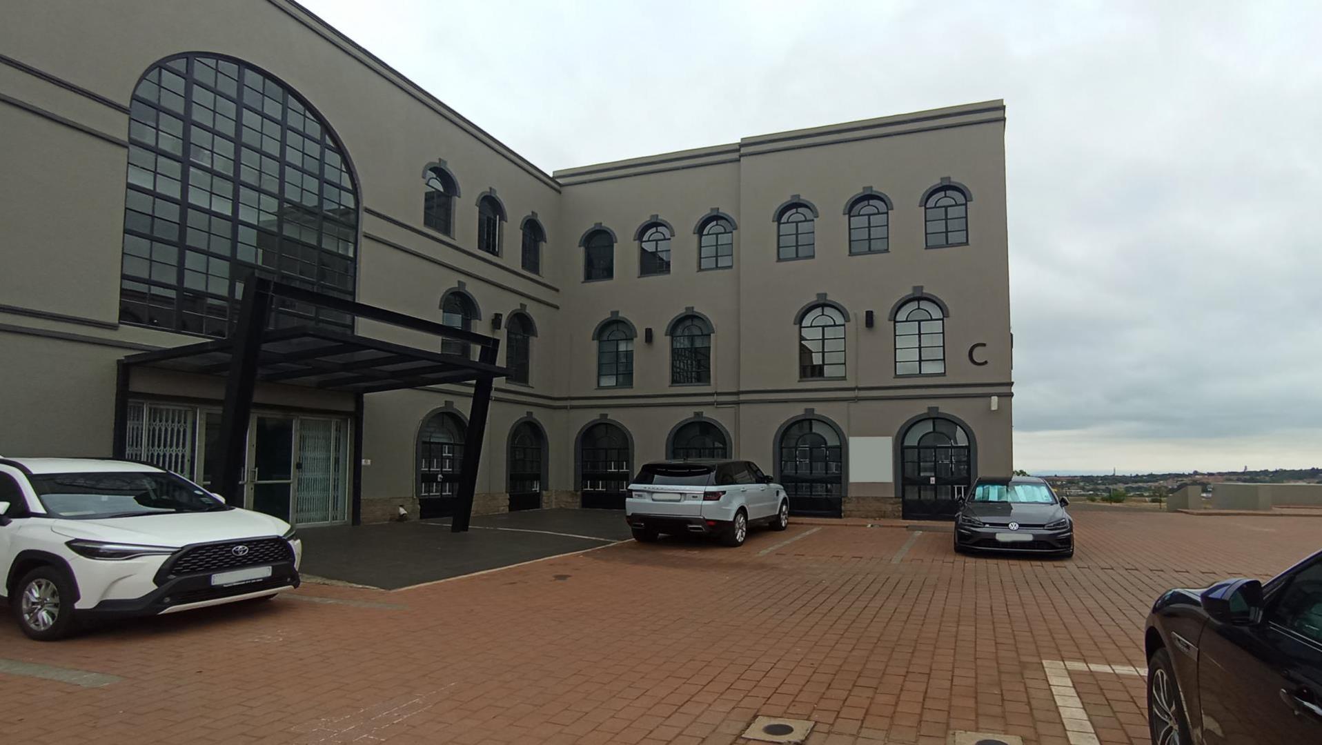 5 Bedroom Townhouse for sale in Halfway House P24113742256