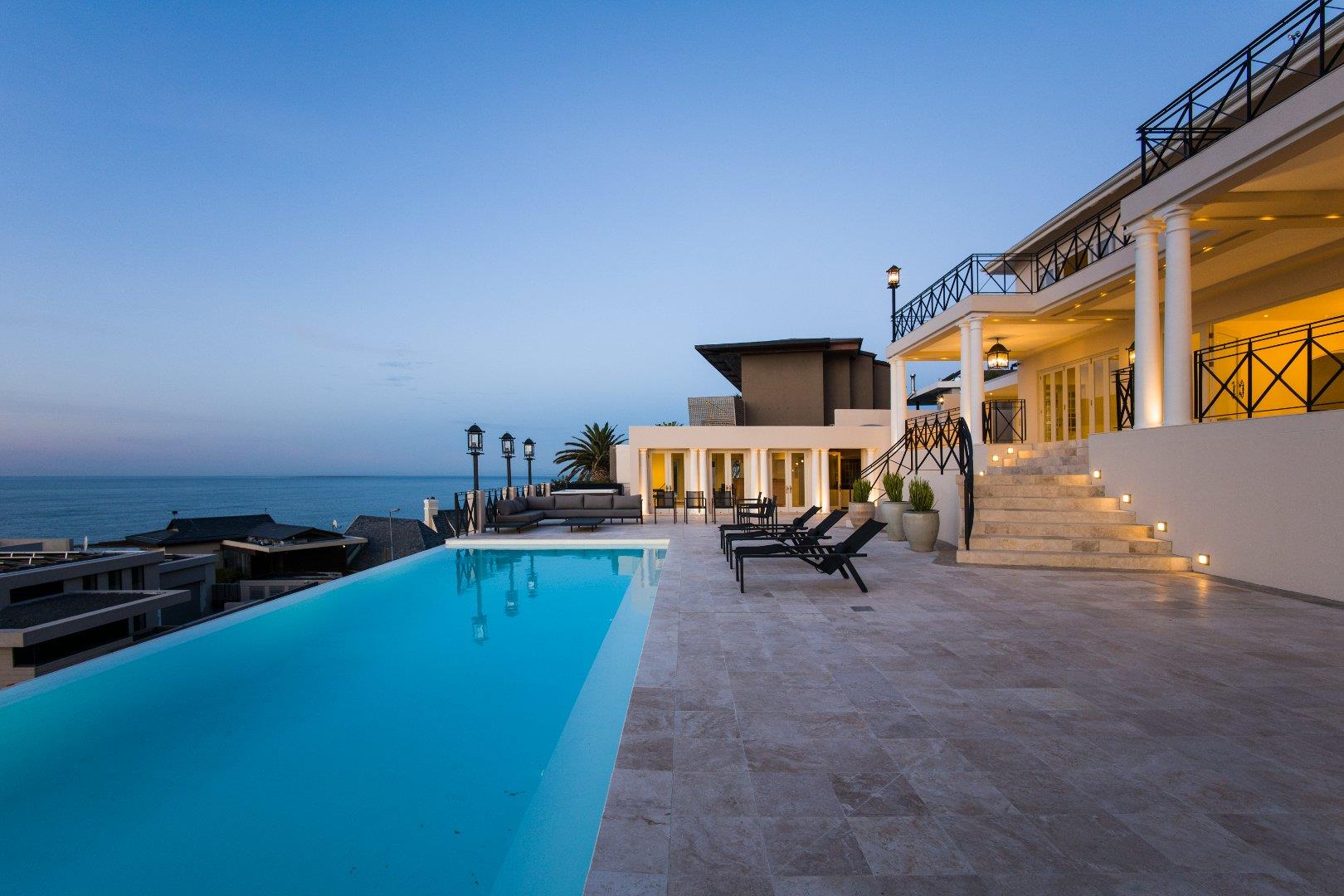 4 Bedroom House for sale in Bantry Bay P24113743274