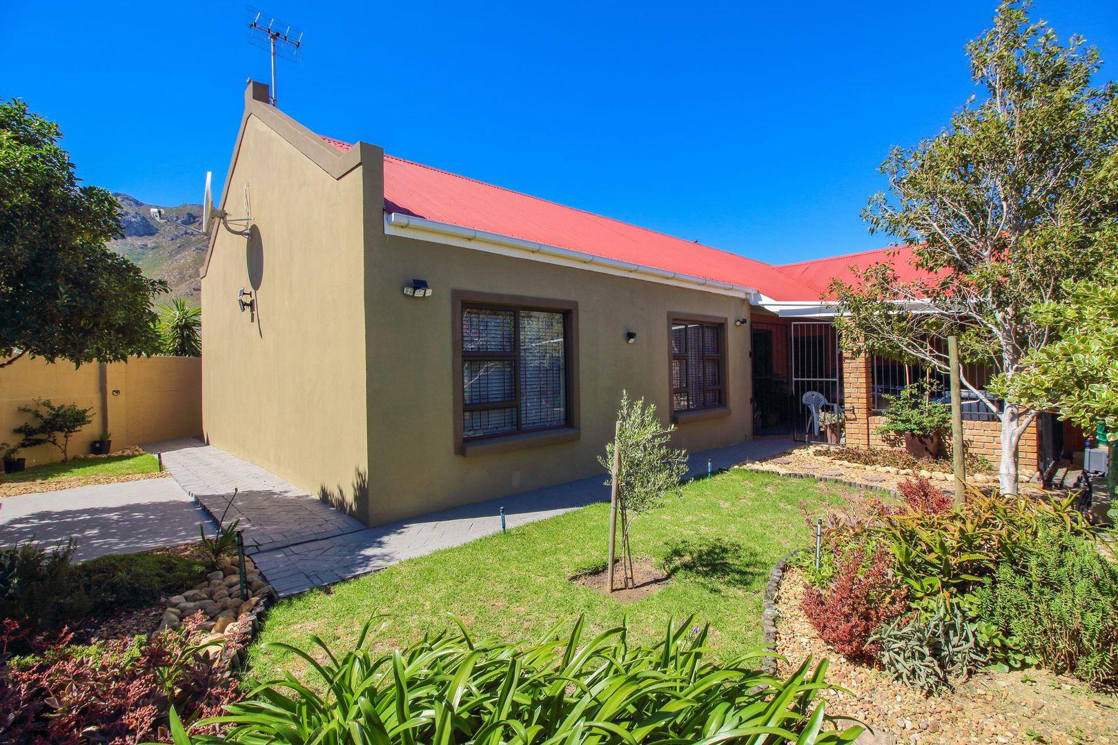 Helderberg Property Houses for sale in Helderberg