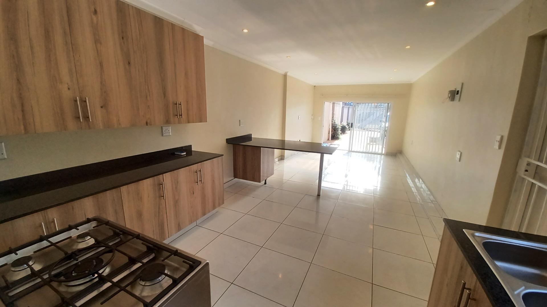 Franklin Roosevelt Park Property Apartments / flats to rent in