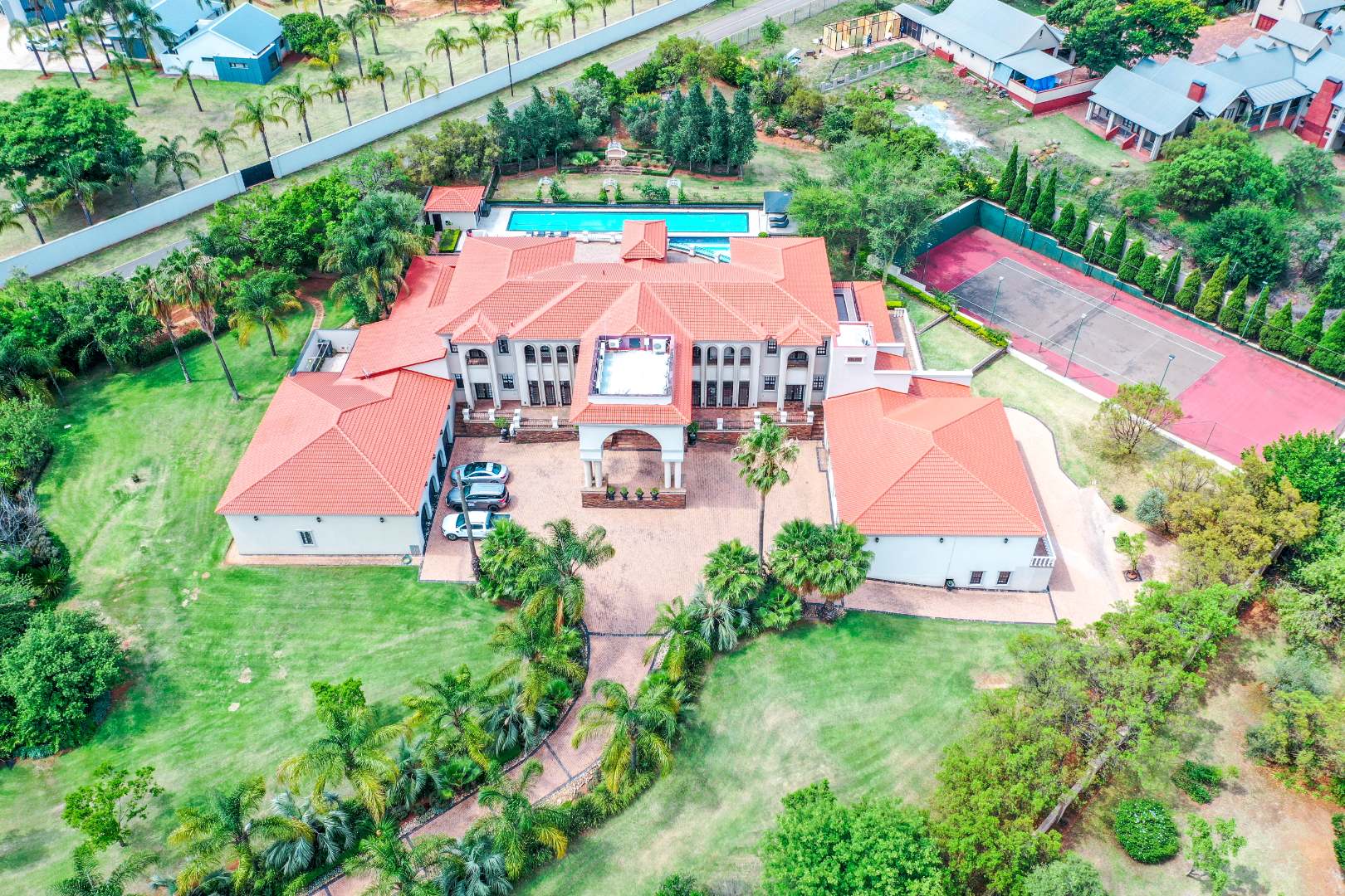 7 Bedroom House for sale in Mooikloof Equestrian Estate P24113362022