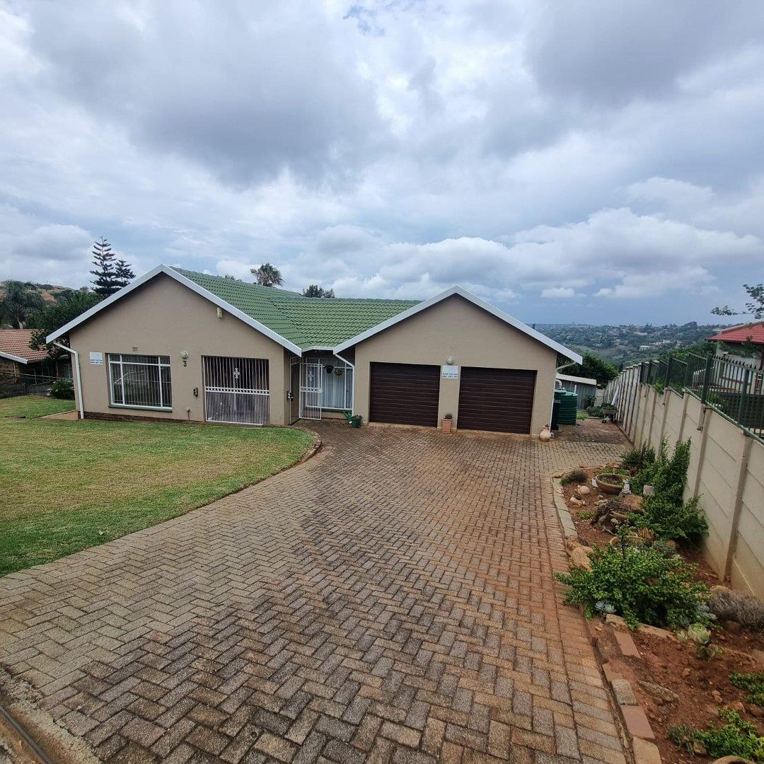 3 Bedroom House for sale in Kenmare P24113744528