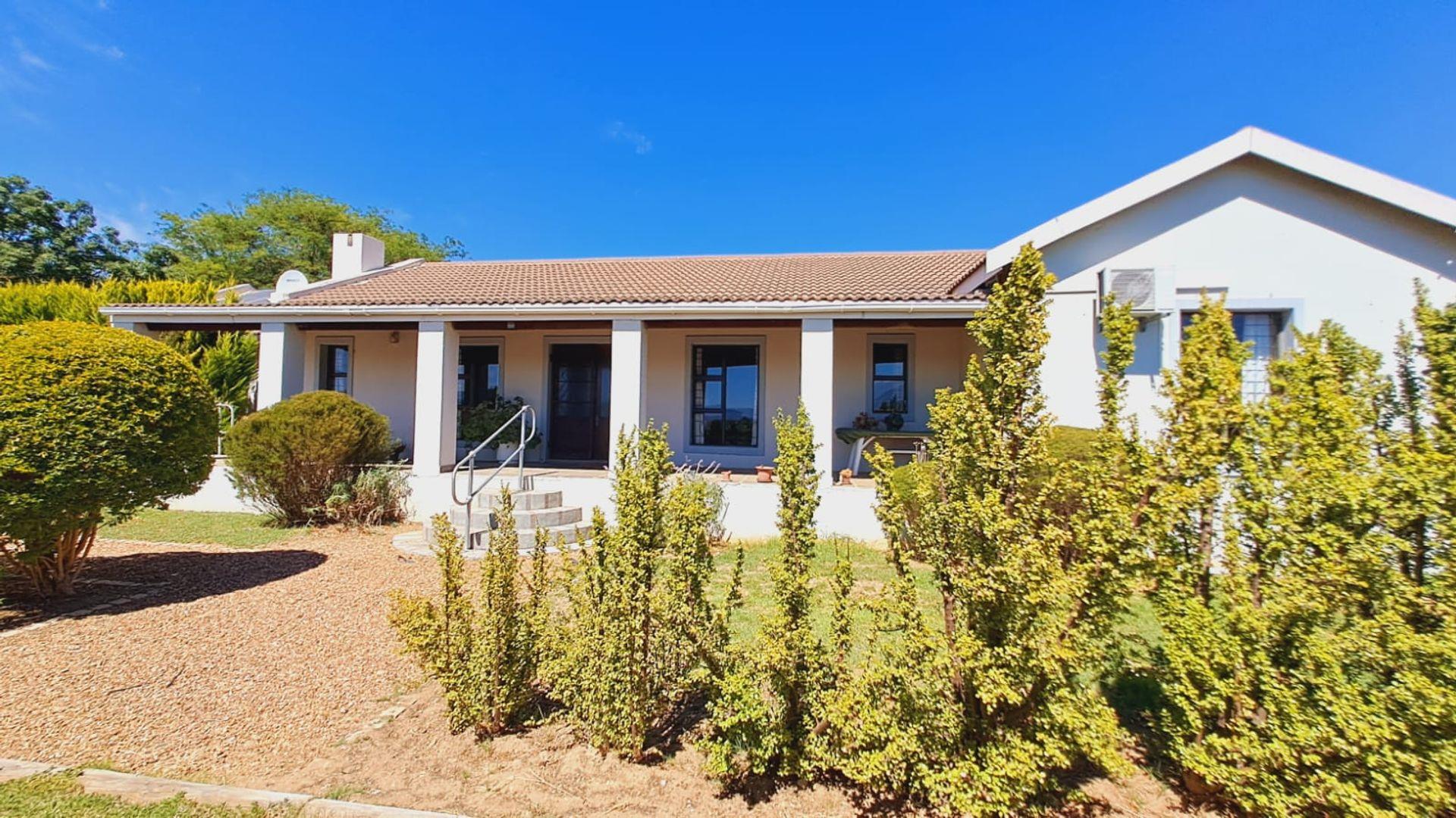 3 Bedroom House for sale in Riebeek Kasteel 17 Walter Street P24