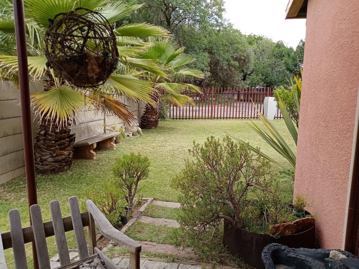 3 Bedroom House for sale in Sasolburg Ext 12 P24113745476