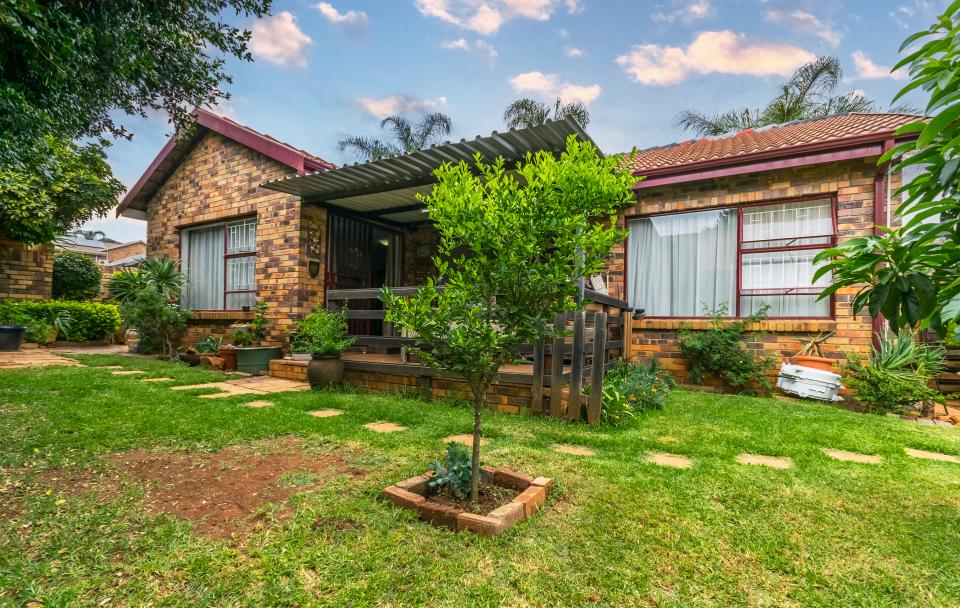 Little Falls Property Houses for sale in Little Falls Property24