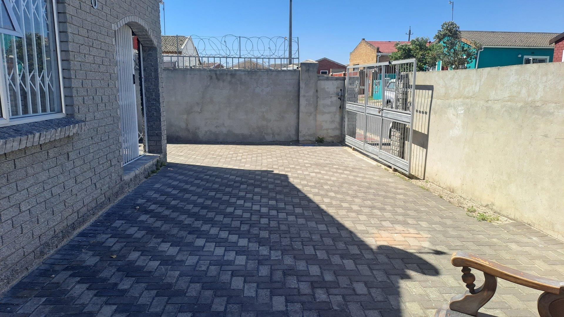 5 Bedroom House for sale in Philippi 8 Nqilo Street P24113746779