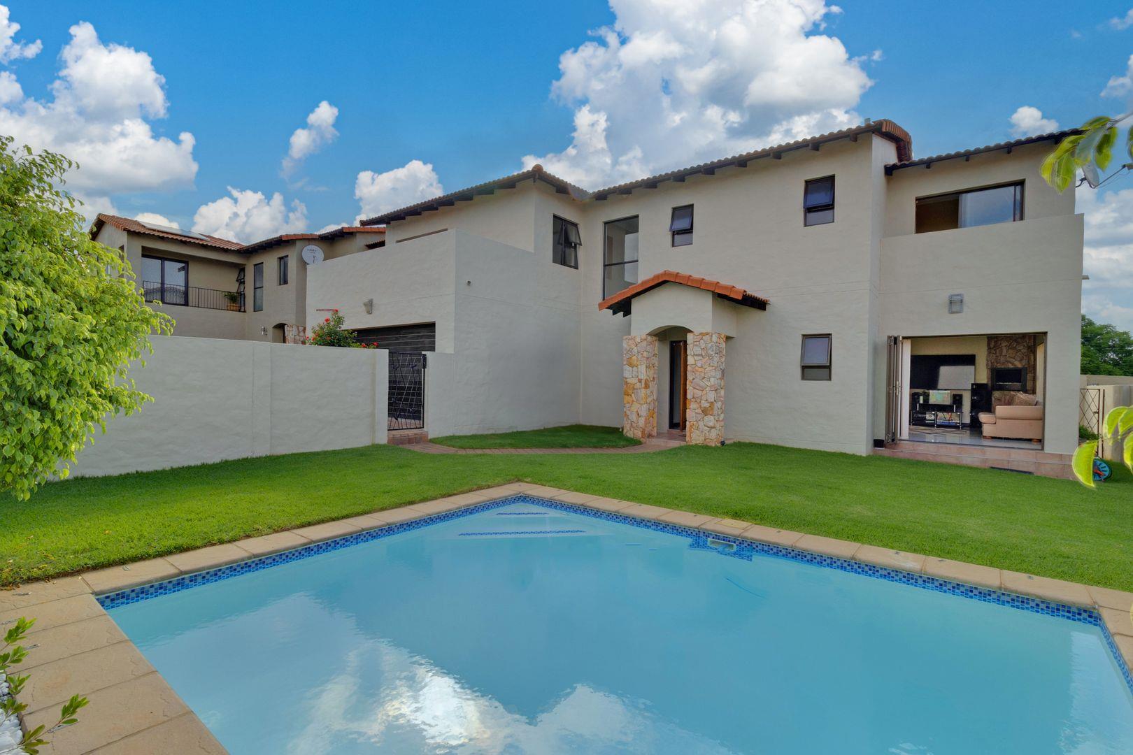 Broadacres Property Property and houses for sale in Broadacres