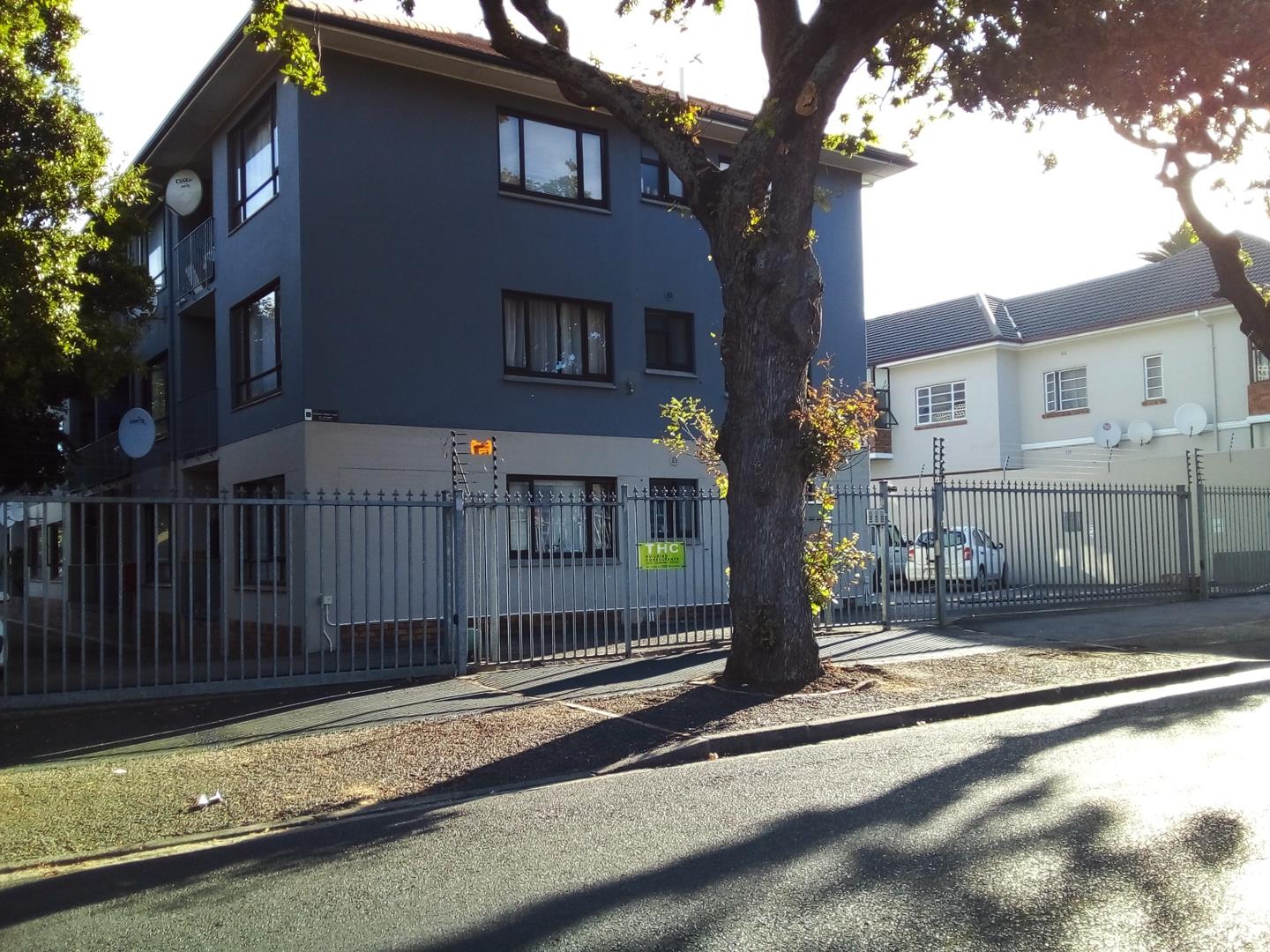 1 Bedroom Apartment / flat for sale in Rosebank 3, 22 Liesbeek Road P24113747880